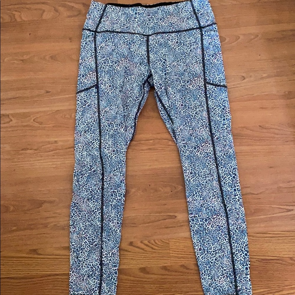 Victoria’s Secret leggings